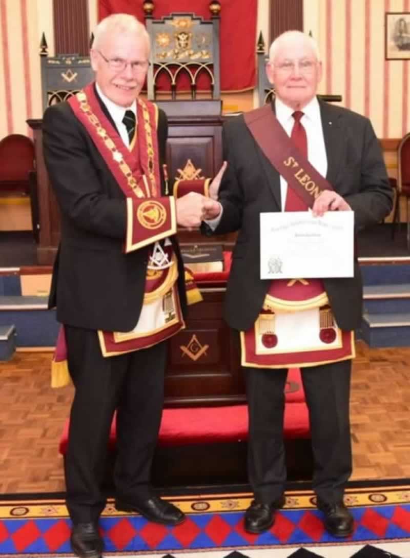 Lodge St. Leonard No.935 Presentation