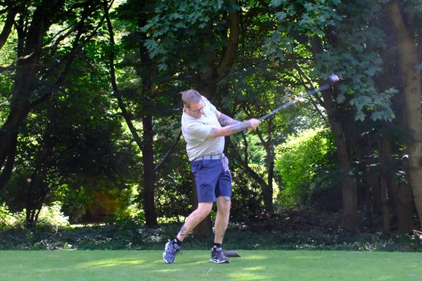 golf-41BCE30841-5BCE-F17F-75B8-02AE151A2747.jpg