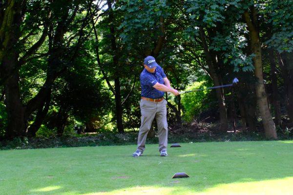 golf-7445E6BE17-E523-56DE-C6C0-FE7BCBB52D6E.jpg